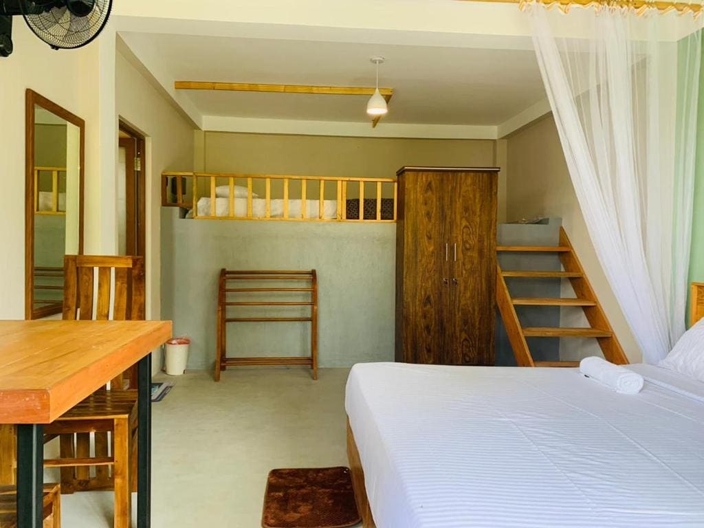 Triple Room with Mountain View room - Image 1