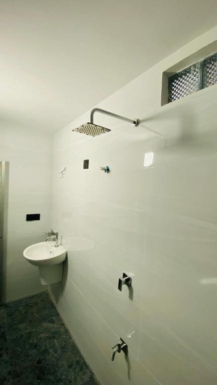 Budget Double Room room - Image 2