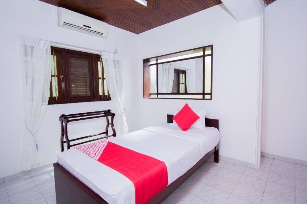 Deluxe Triple Room room - Image 2