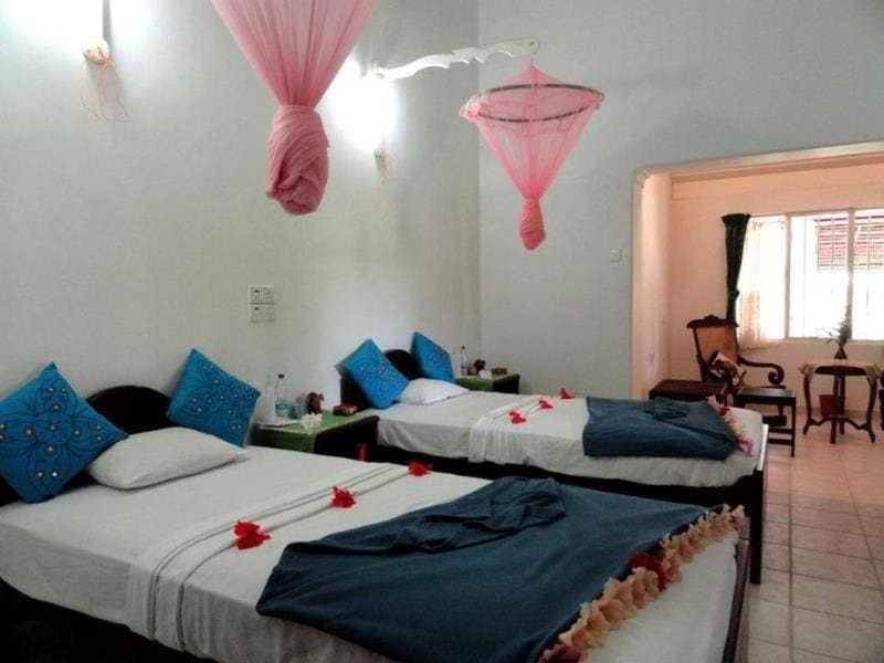 Deluxe Triple Room room - Image 3