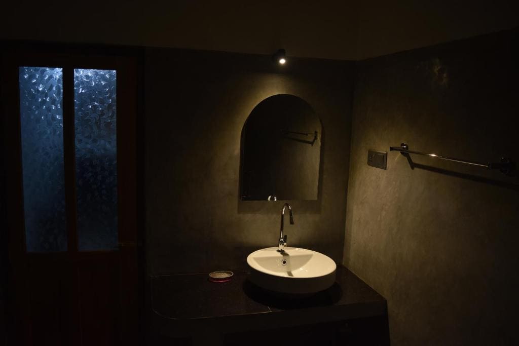 Superior Triple Room with Sea View room - Image 2