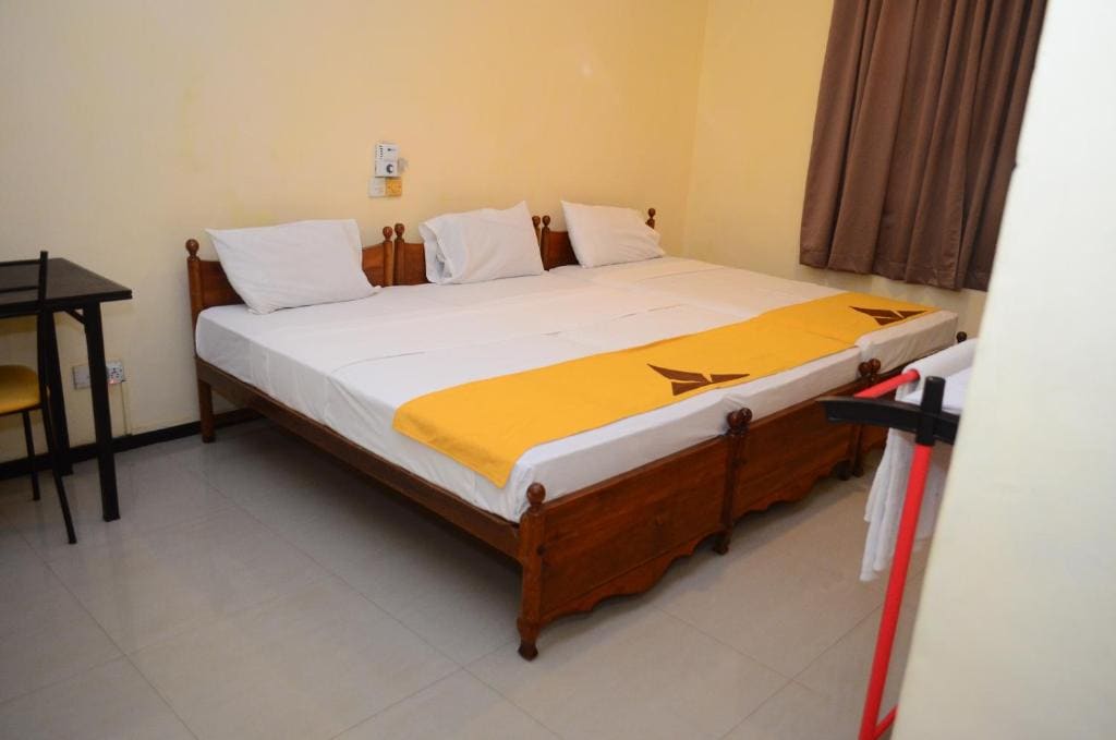 Standard Triple Room room - Image 2