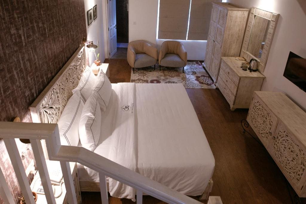 Deluxe Family Room room - Image 1