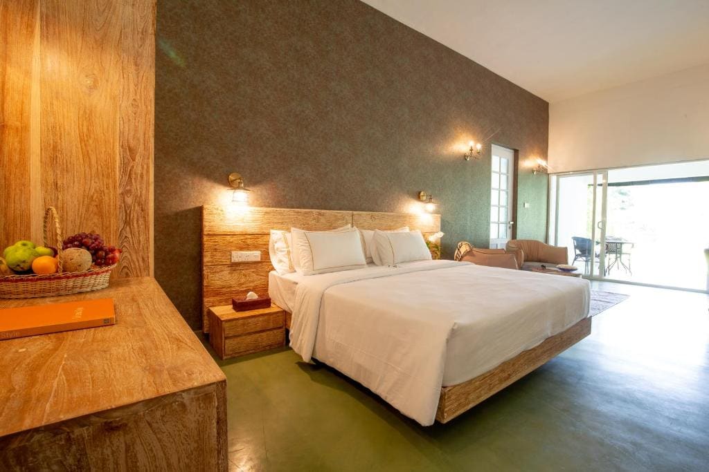 Apartment with Lake View room - Image 1