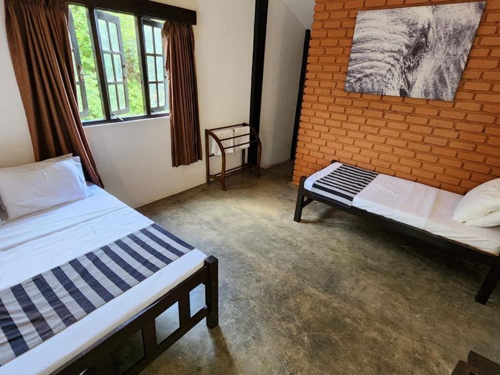 Standard Double or Twin Room room - Image 1