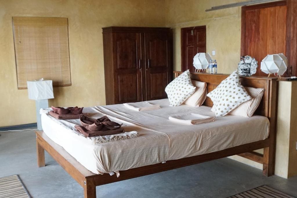Executive Suite with Lagoon View room - Image 2