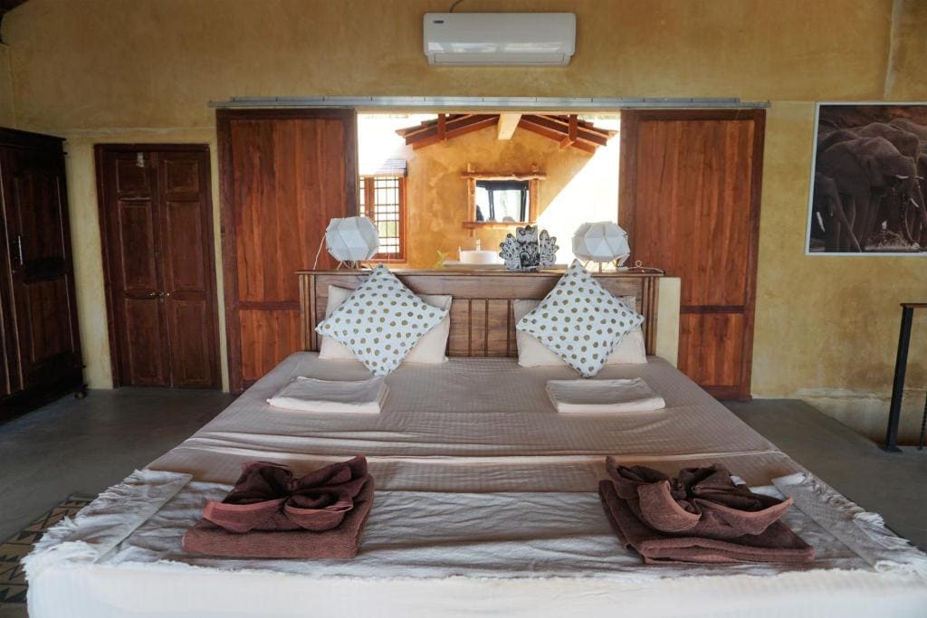 Executive Suite with Lagoon View room - Image 1