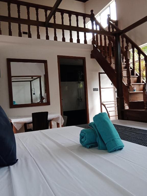 King Room with Sea View room - Image 1