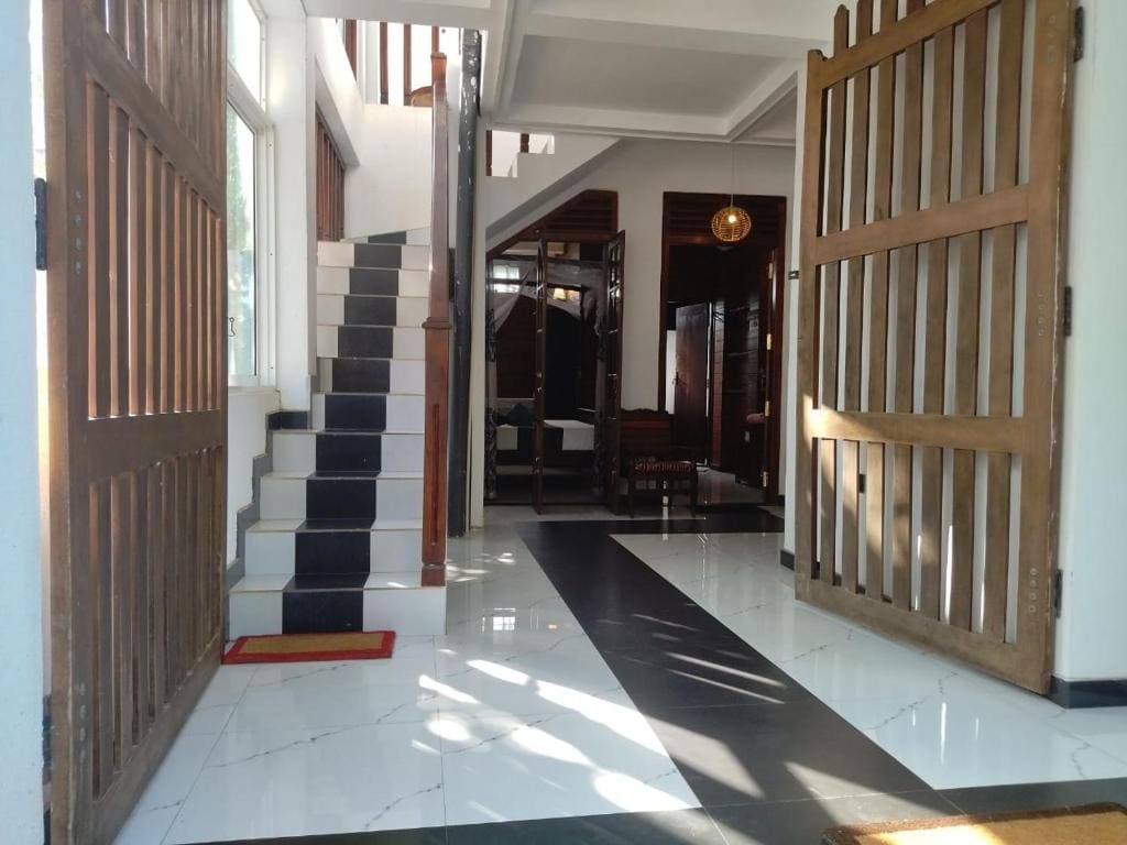 Standard Family Room room - Image 1