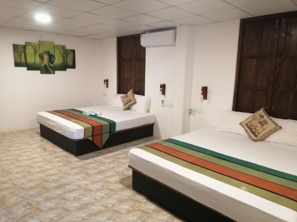 Family Room room - Image 1