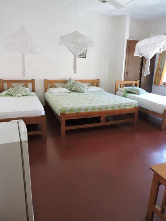 Family Room room - Image 1