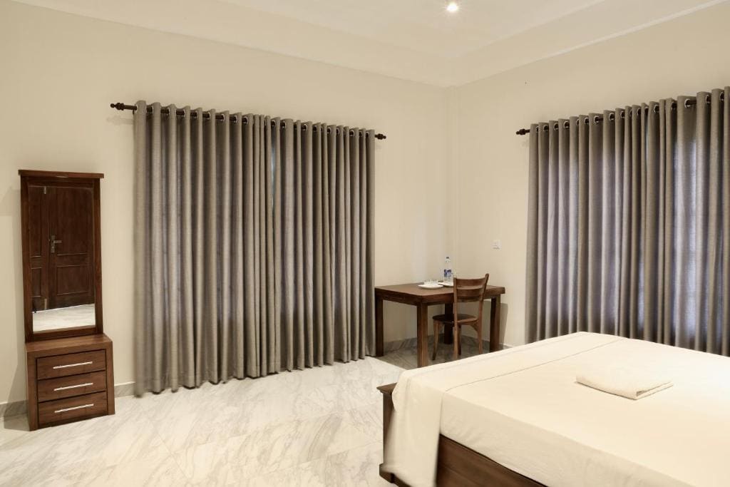 King Room with Pool View room - Image 1