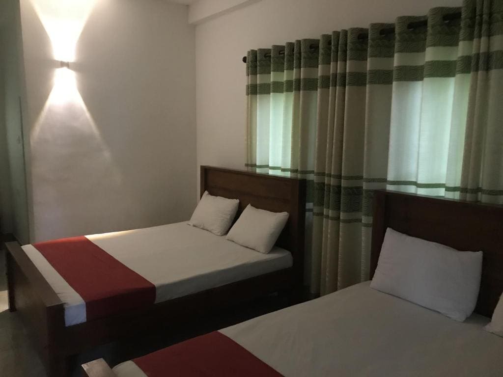 Budget Triple Room room - Image 2