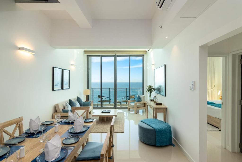 Three-Bedroom Apartment with Ocean View room - Image 3