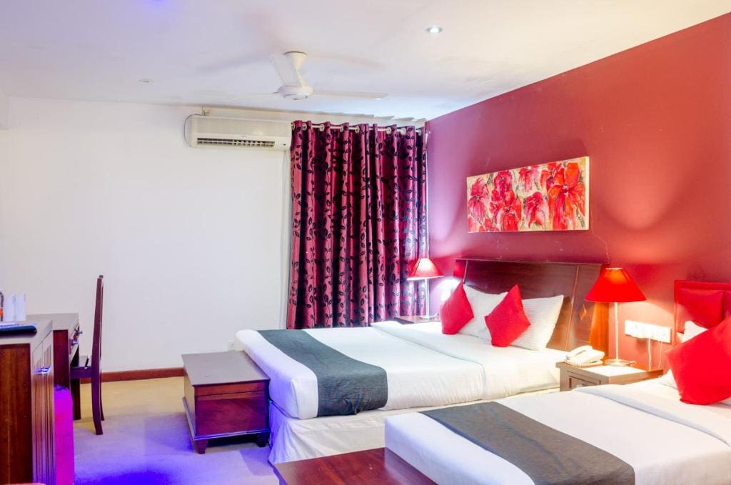 Deluxe Twin Room room - Image 3