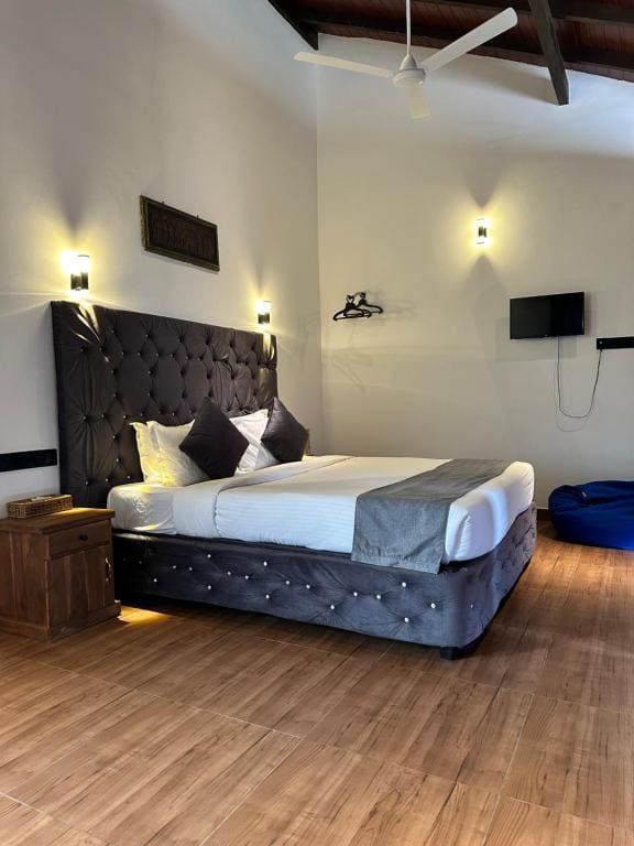 Deluxe Double Room with Sea View room - Image 2