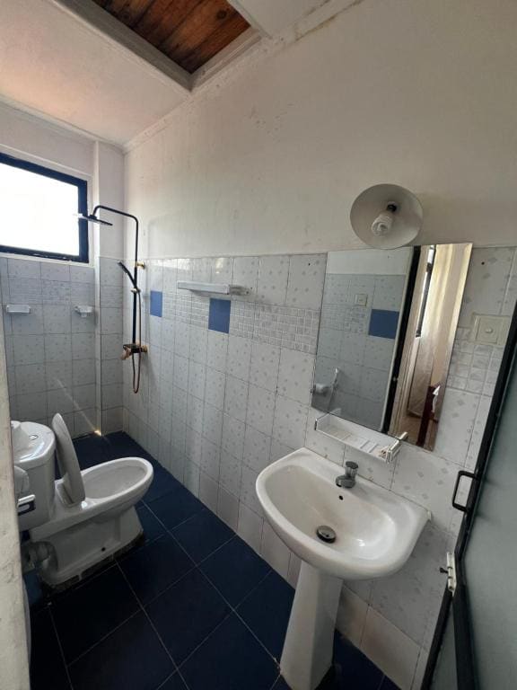 Budget Triple Room room - Image 1