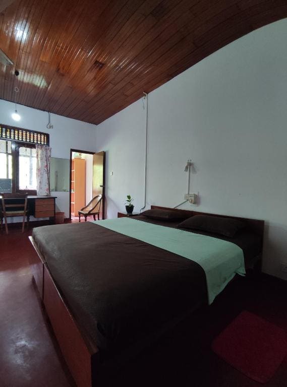 Large Double Room room - Image 1
