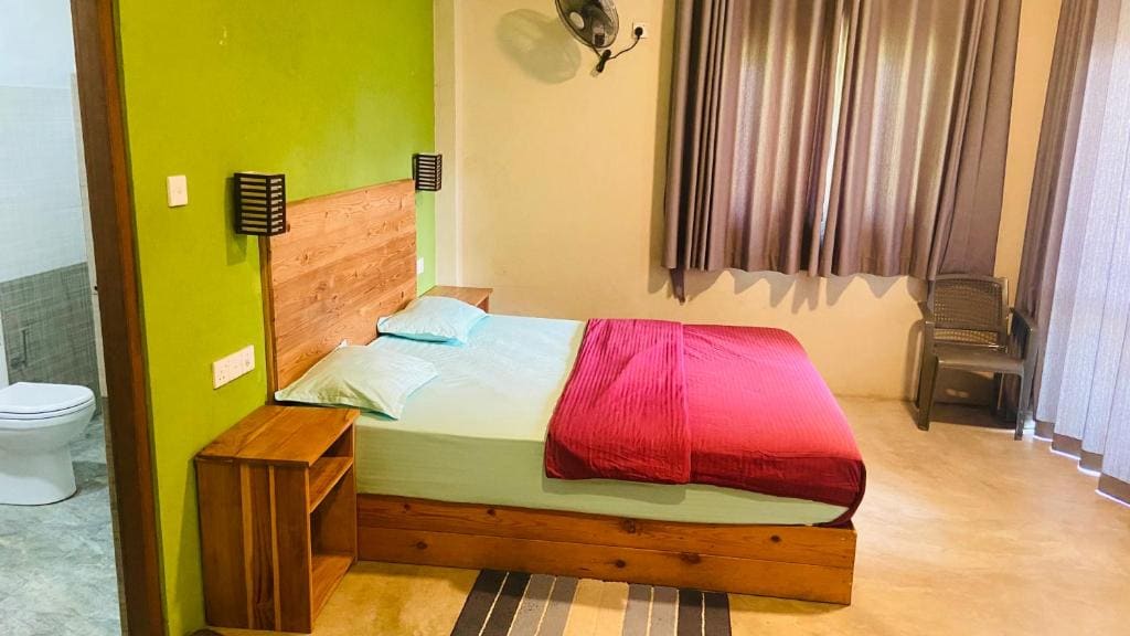 Double Room with Mountain View room - Image 2