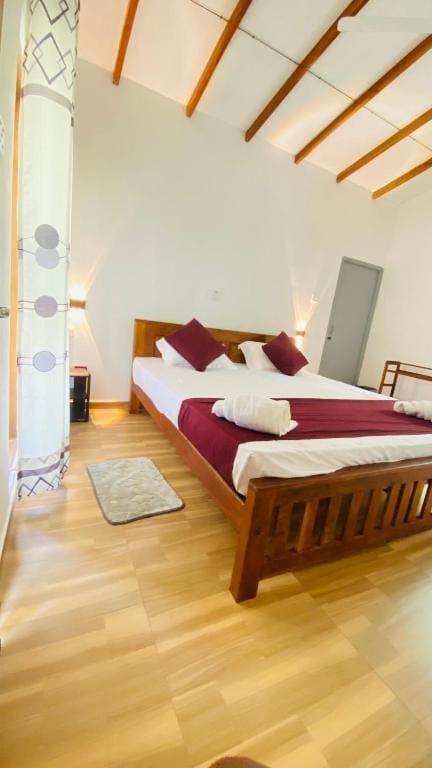 Double Room with Lake View room - Image 2