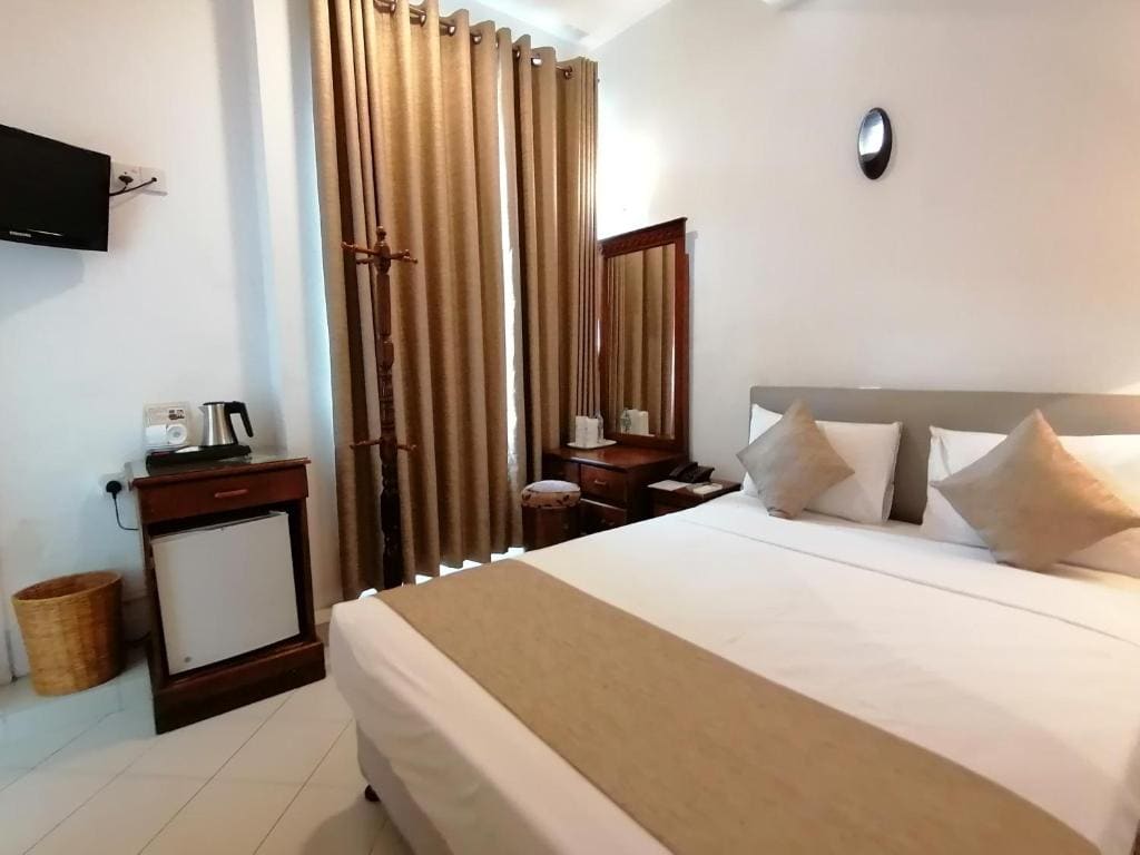Deluxe Double Room room - Image 3