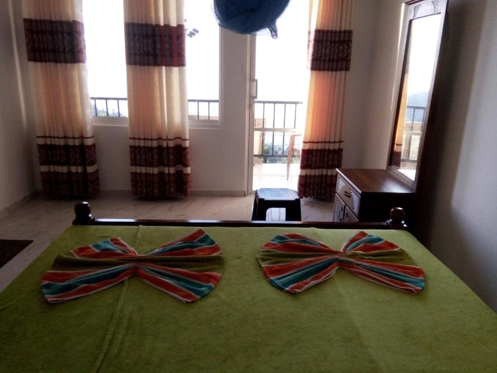 King Room with Balcony room - Image 3