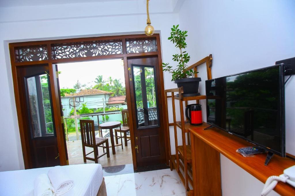 Budget Double Room room - Image 2