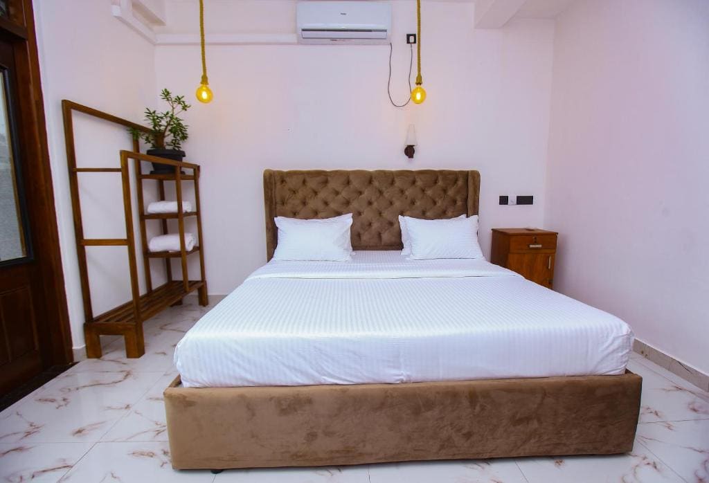 Deluxe Double Room with Sea View room - Image 2