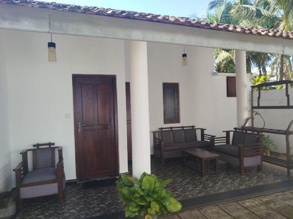 Family Room with Private Bathroom room - Image 1