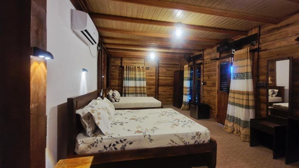 Suite with Sea View room - Image 1