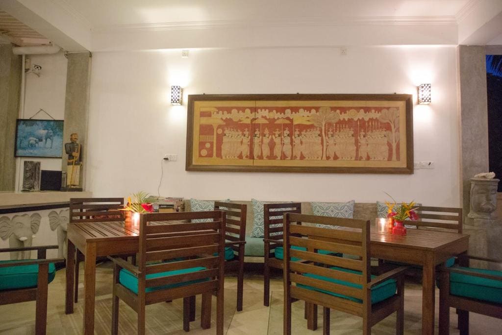 Spend the Day Package - (9 AM - 5 PM) - Pool use, Lunch & Evening Tea or Coffee room - Image 3