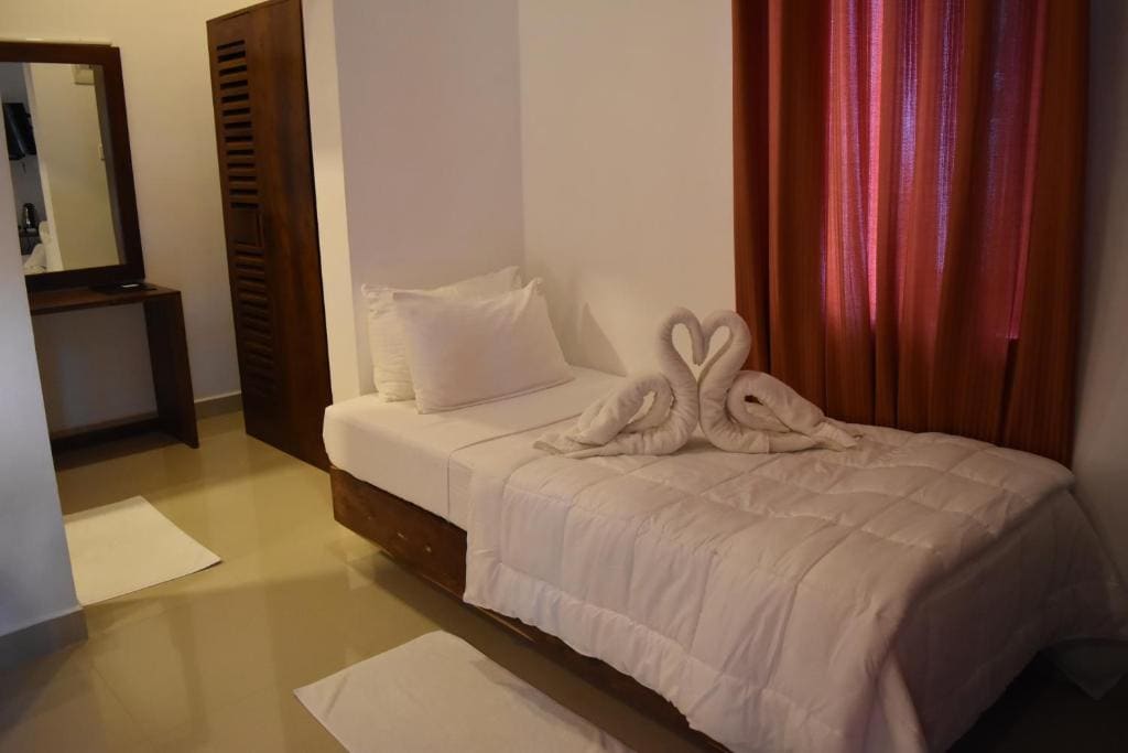 Deluxe Triple Room room - Image 3