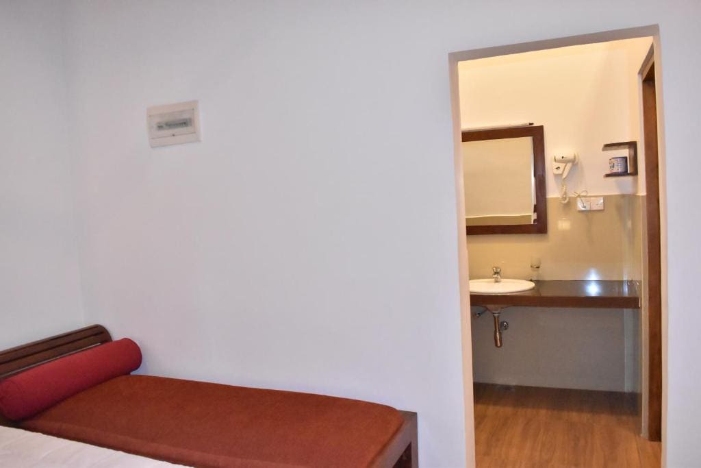 Deluxe Family Room room - Image 2