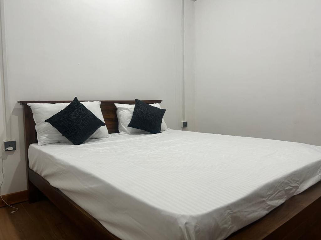 Standard Double Room room - Image 2
