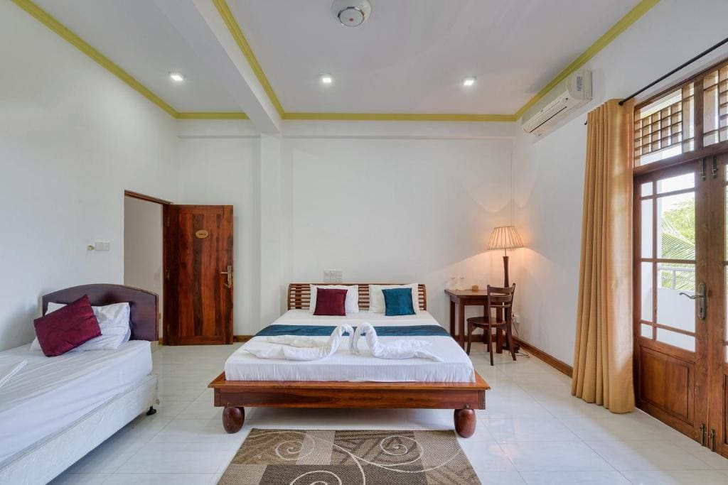 Deluxe Double Room with Balcony room - Image 1