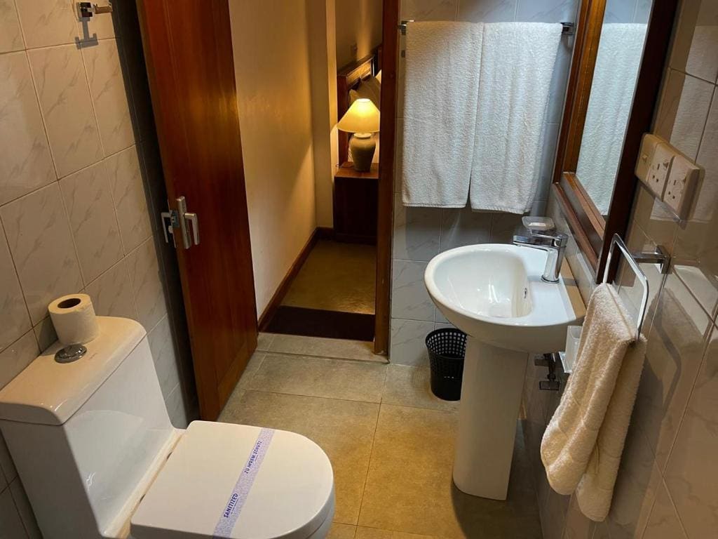 Standard Triple Room with Sea View room - Image 3