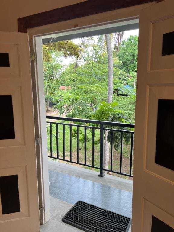 Family Room with Garden View room - Image 3