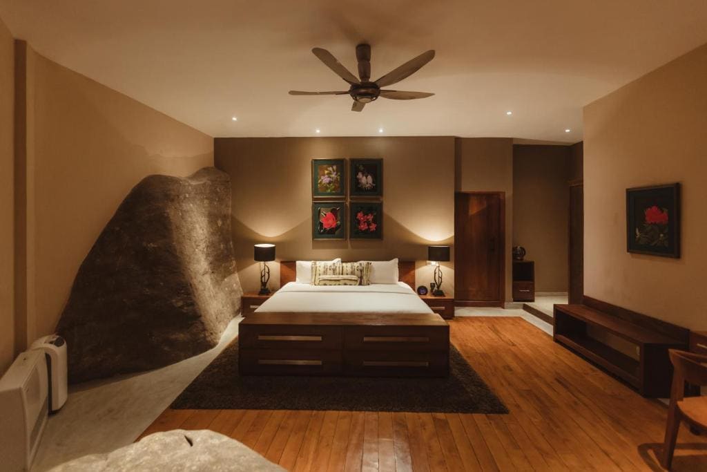 Three-Bedroom Villa room - Image 2