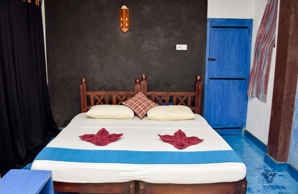 Double Room with Mountain View room - Image 2