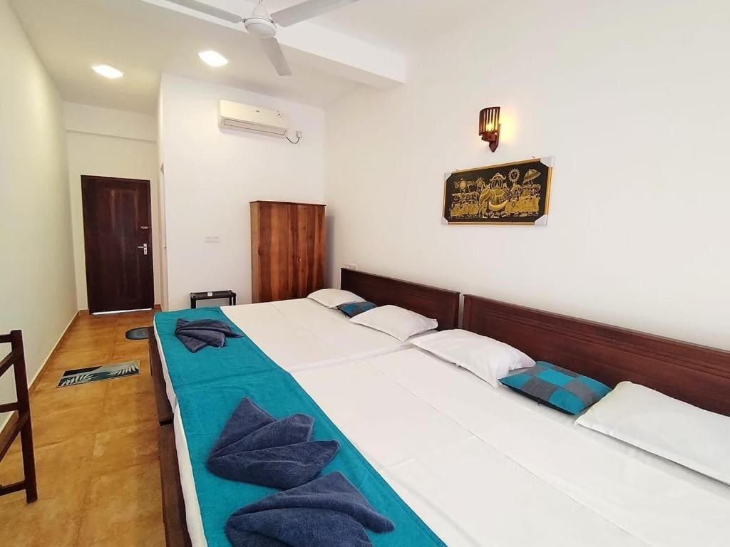 Family Room room - Image 1
