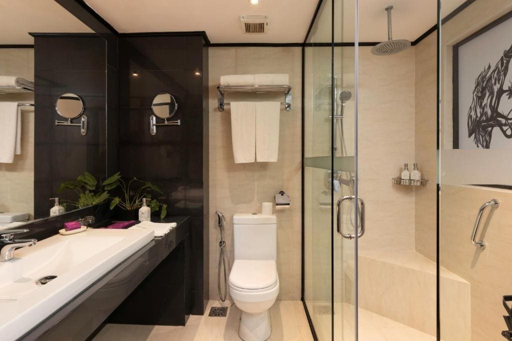 Luxury Sea View room with Balcony - Room upgrade & Early check in/Late check out on availability + 10% Discount on Food/Beverages & Balinese Spa room - Image 3