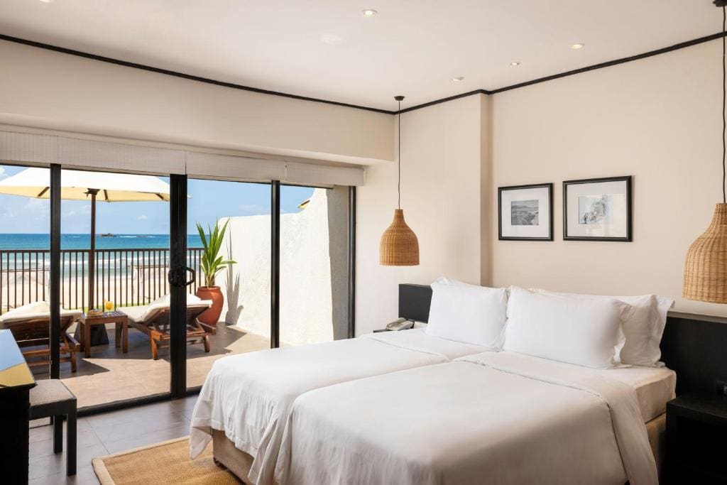 Deluxe Sea View room with Balcony - Room upgrade & Early check in/Late check out on availability + 10% Discount on Food/Beverages & Balinese Spa room - Image 2