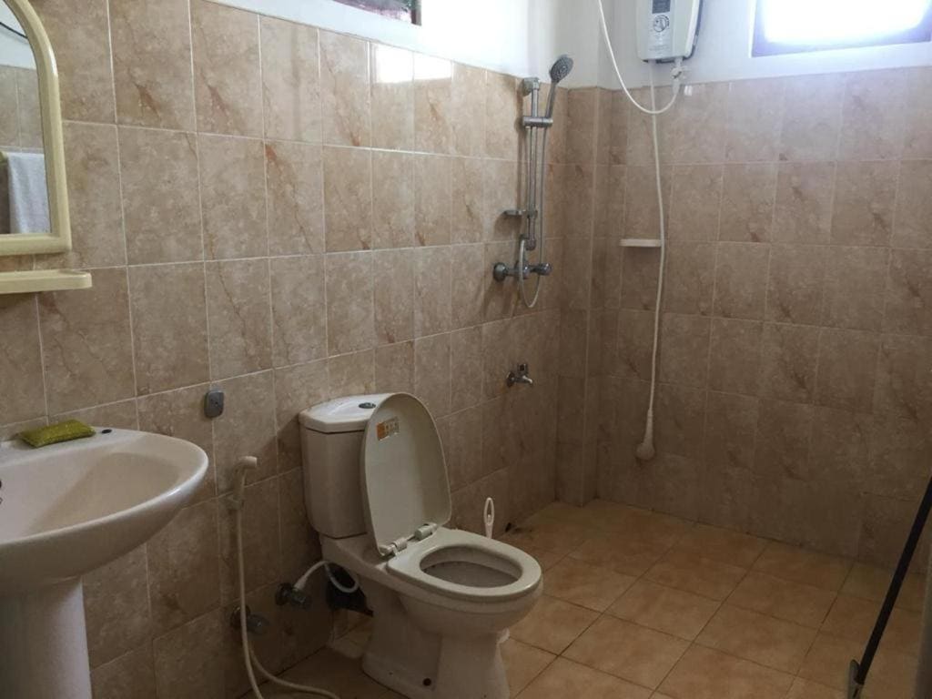 Double Room with Balcony room - Image 2