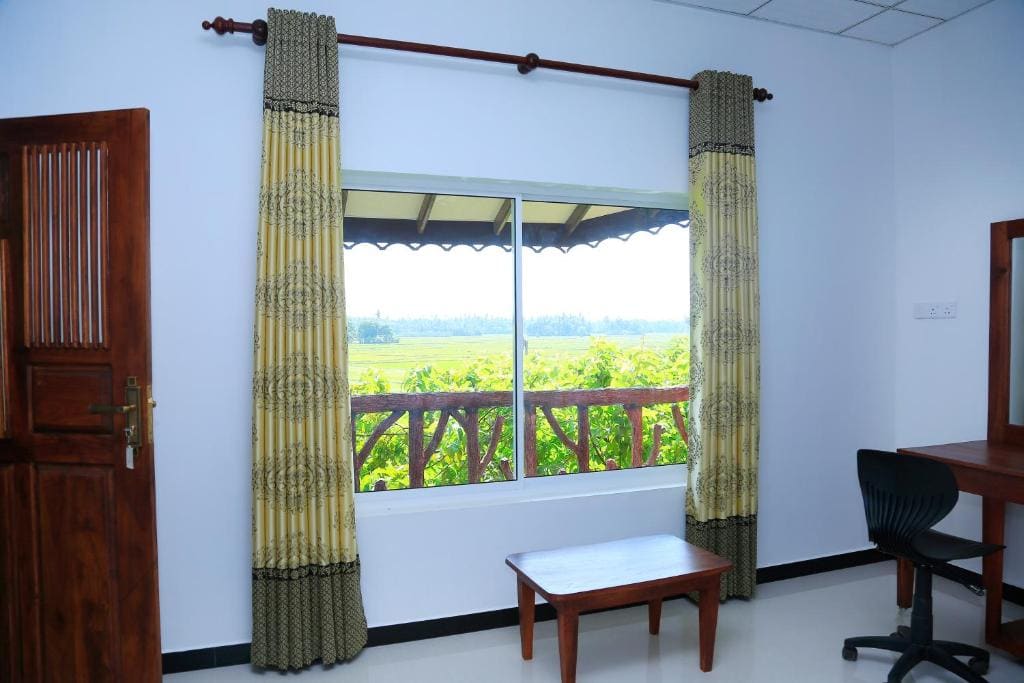 Deluxe Triple Room room - Image 2