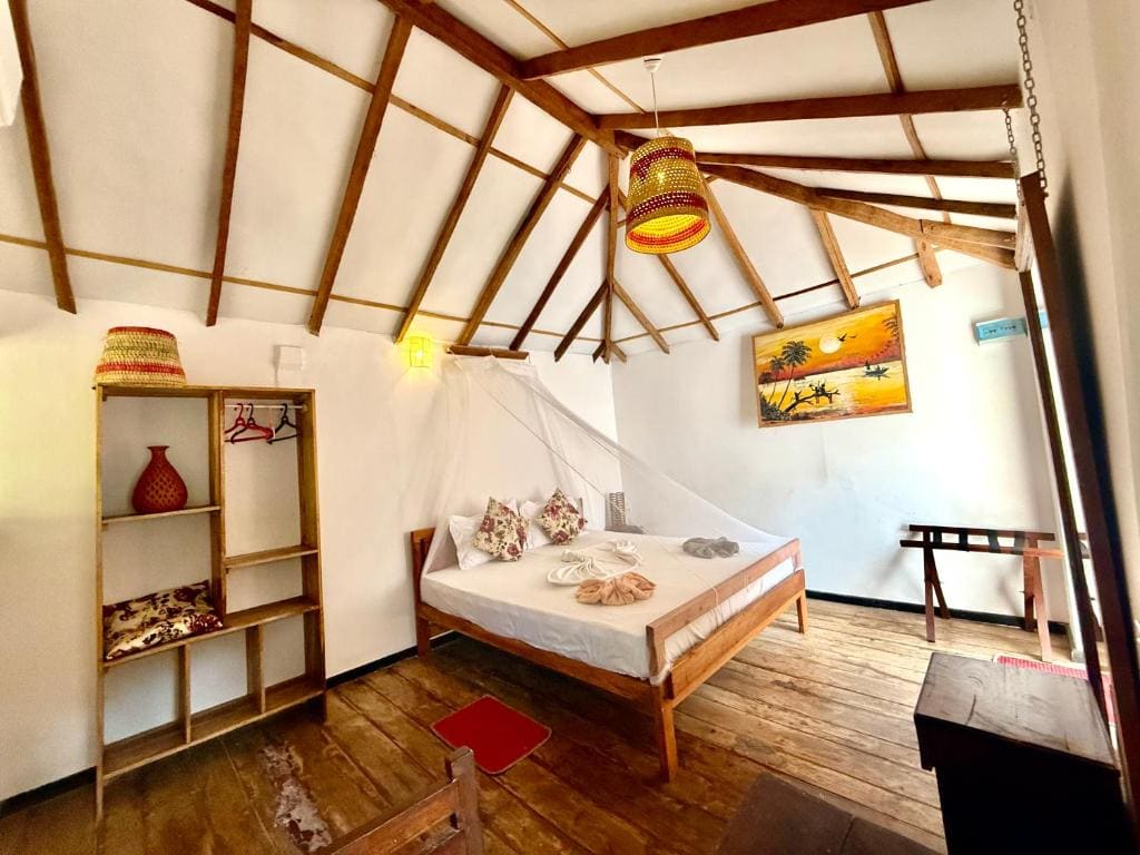 Open-Air Cabana room - Image 1