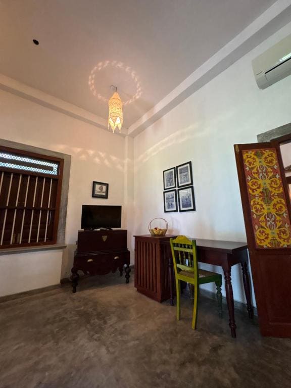Deluxe Room room - Image 2