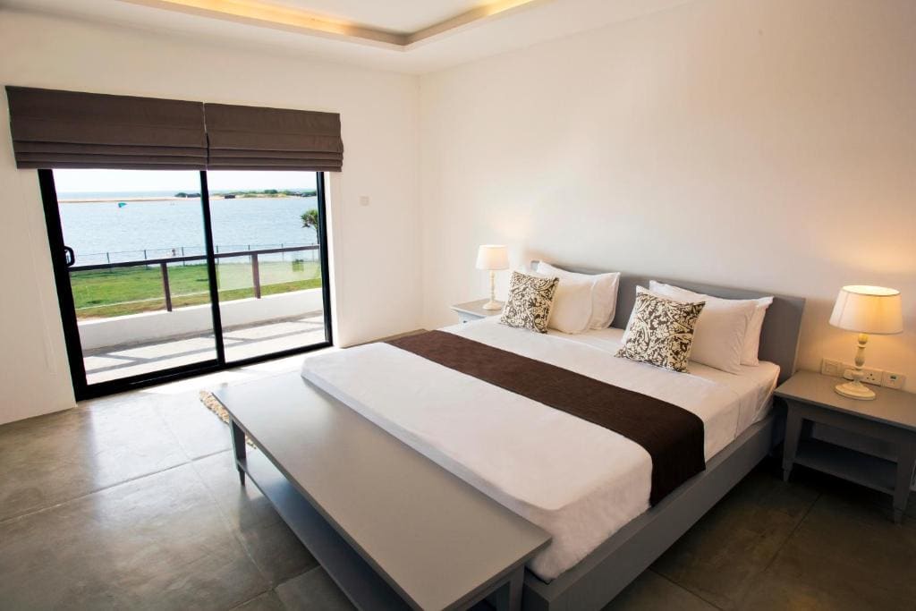 Deluxe Double Room with Balcony and Sea View room - Image 1