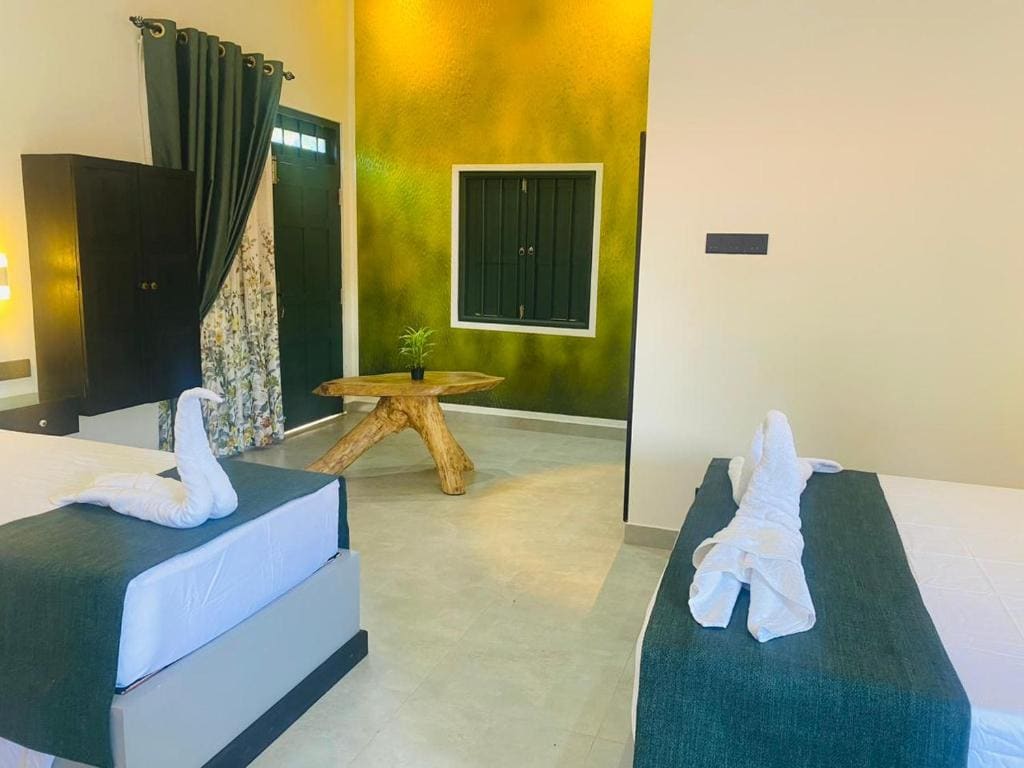 Deluxe Triple Room room - Image 3
