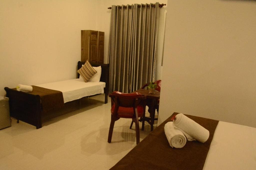 Quadruple Room room - Image 3