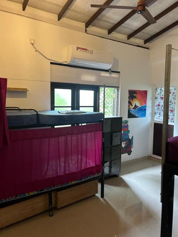 Bed in 6-Bed Mixed Dormitory Room room - Image 2